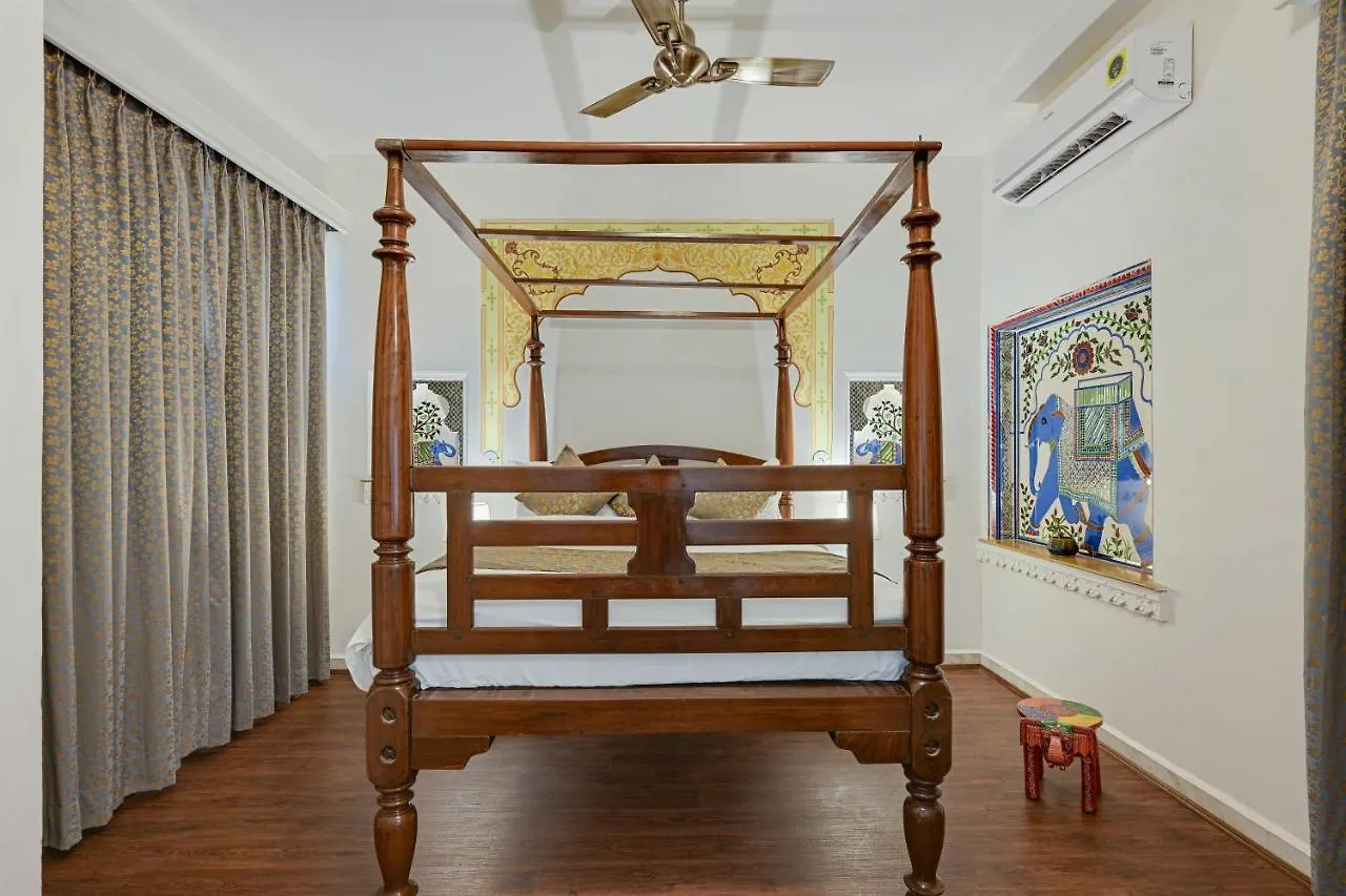 Swaroop Vilas - Lake Facing Boutique Hotel Udaipur